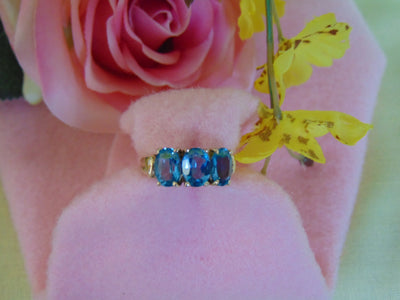 10KT Yellow Gold Blue Topaz Ring: December Birthstone, Size 5.5