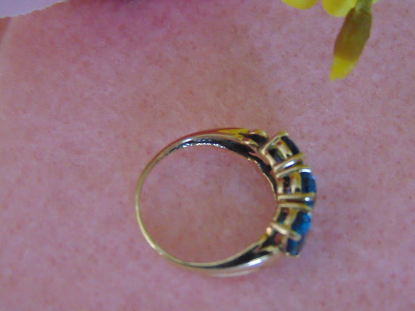10KT Yellow Gold Blue Topaz Ring: December Birthstone, Size 5.5