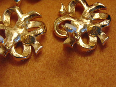KJL Rhinestone Bow Brooch and Clip Earring Set - 1980s