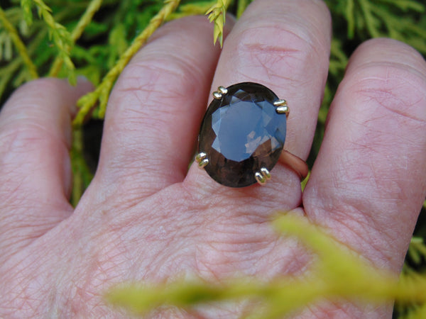 14K Yellow Gold Smokey Topaz Ring - Size 6 3/4