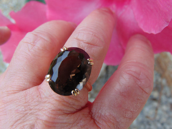 14K Yellow Gold Smokey Topaz Ring - Size 6 3/4