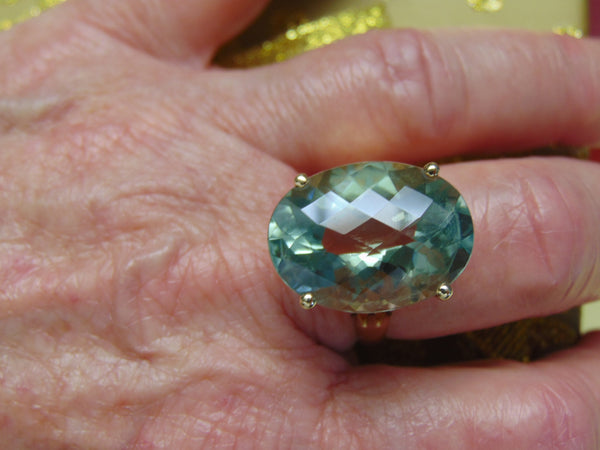 14Kt Yellow Gold Prasiolite Ring: Green Amethyst Solitaire, Size 7.5
