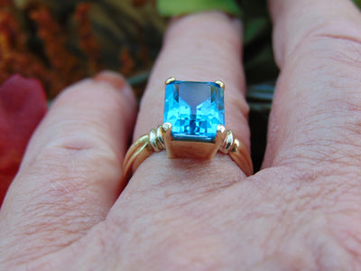 Blue Topaz Ring For Birthdays-Engagements-Weddings-Christmas Gifts-Promise Rings-Operas-Theater-Musicals-Western Dances-Gallery Shows-Church