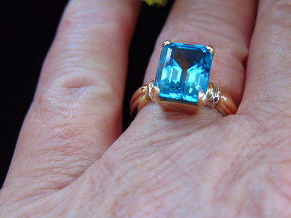 Blue Topaz Ring For Birthdays-Engagements-Weddings-Christmas Gifts-Promise Rings-Operas-Theater-Musicals-Western Dances-Gallery Shows-Church
