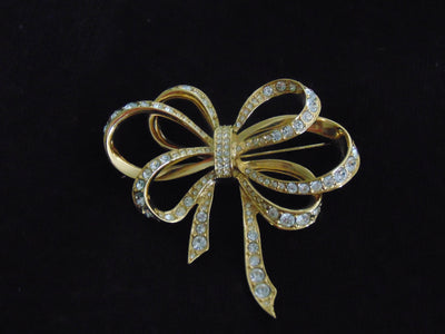 KJL Rhinestone Bow Brooch and Clip Earring Set - 1980s