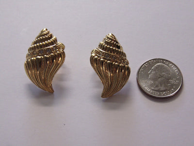 KJL Kenneth Jay Lane Undersea Shell Clip Earrings