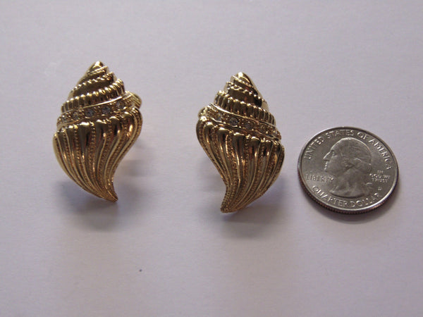 KJL Kenneth Jay Lane Undersea Shell Clip Earrings