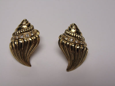 KJL Kenneth Jay Lane Undersea Shell Clip Earrings