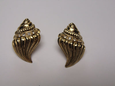KJL Kenneth Jay Lane Undersea Shell Clip Earrings