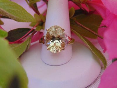 10KT Yellow Gold Lemon Quartz Ring - 5.50 Carat Oval Solitaire - Size 6 3/4