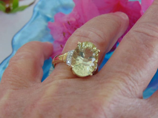 10KT Yellow Gold Lemon Quartz Ring - 5.50 Carat Oval Solitaire - Size 6 3/4