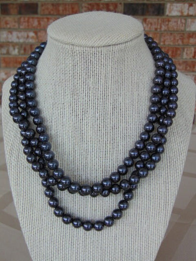 Elizabeth Taylor Midnight Romance Black Pearl Three Strand Necklace