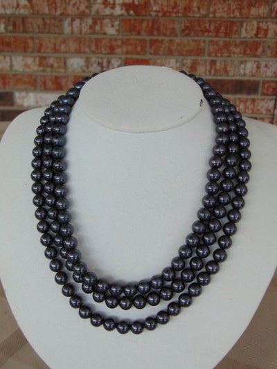 Elizabeth Taylor Midnight Romance Black Pearl Three Strand Necklace