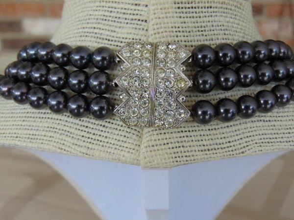 Elizabeth Taylor Midnight Romance Black Pearl Three Strand Necklace