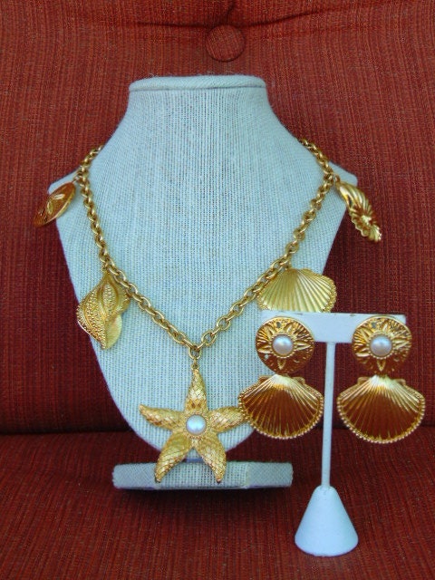 Vintage KJL Royal Sea Collection: Necklace and Clip On Earrings Set