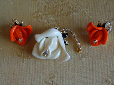 Vintage KJL Flower Brooch and Clip Earring Set: Peach & White Floral Jewelry