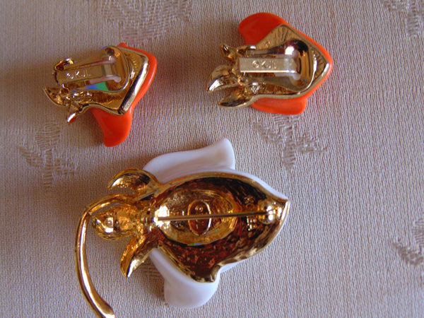 Vintage KJL Flower Brooch and Clip Earring Set: Peach & White Floral Jewelry
