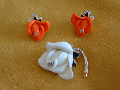 Vintage KJL Flower Brooch and Clip Earring Set: Peach & White Floral Jewelry
