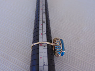 10K Gold Natural Blue Topaz Ring - Size 9.75