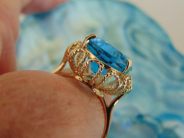 10K Gold Natural Blue Topaz Ring - Size 9.75