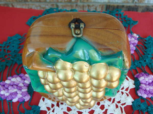 Vintage Timmy Woods Acacia Wood Grape Purse: Wearable Art