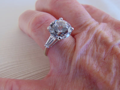 14KT White Gold CZ Ring: Round Solitaire, Size 5 3/4
