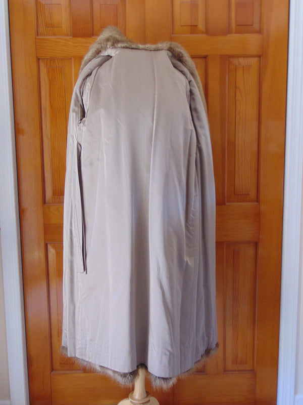 Vintage Beaver Fur Coat with Matching Hat: Full Length Estate Furs