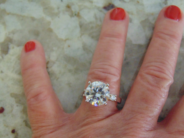 14Kt White Gold Moissanite Ring: 4.65 ct Solitaire, Size 7.5