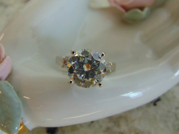 14Kt White Gold Moissanite Ring: 4.65 ct Solitaire, Size 7.5