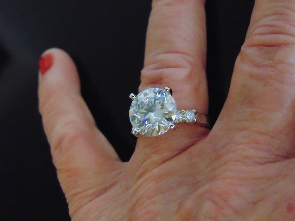 14Kt White Gold Moissanite Ring: 4.65 ct Solitaire, Size 7.5