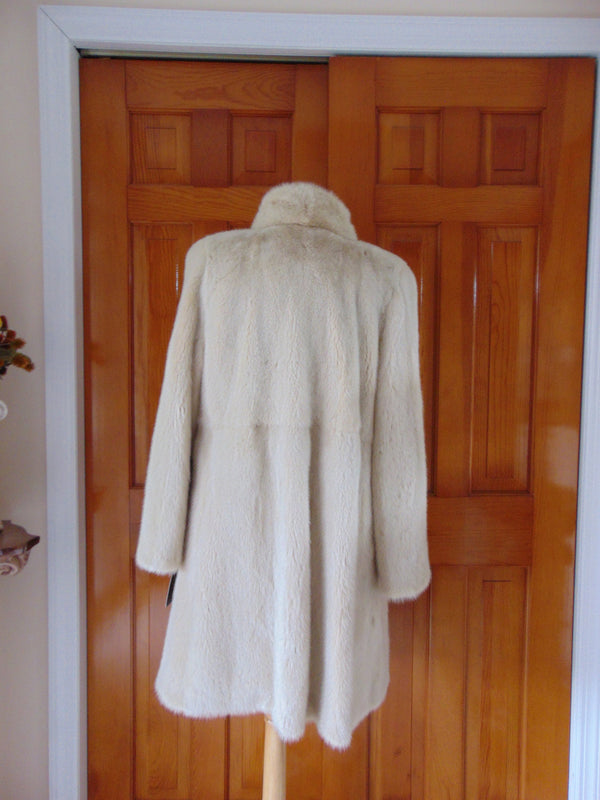 Vintage Pearl Mink Fur Coat: Ladies Resort Wedding Coat