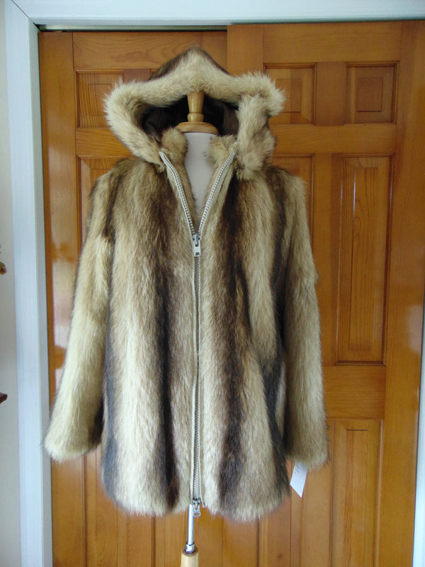 Preloved Golden Raccoon Fur Hooded Jacket: Detachable Hood
