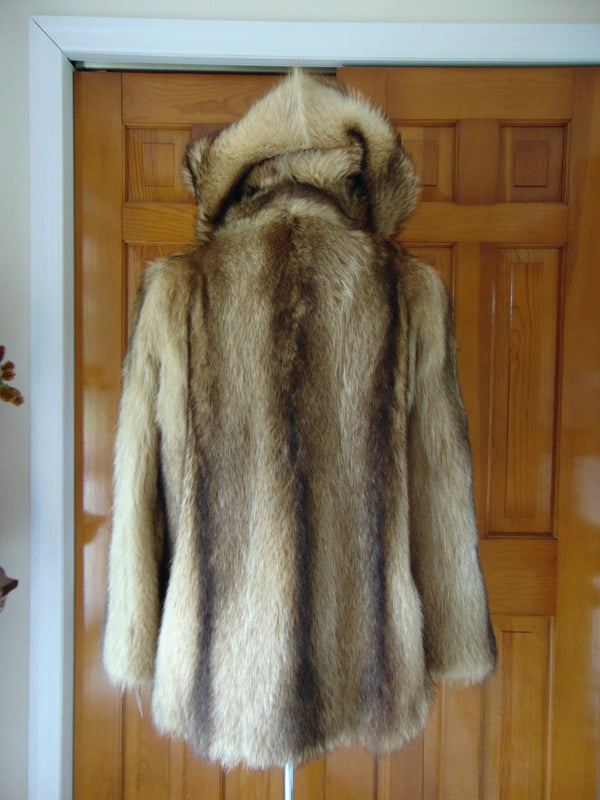 Preloved Golden Raccoon Fur Hooded Jacket: Detachable Hood