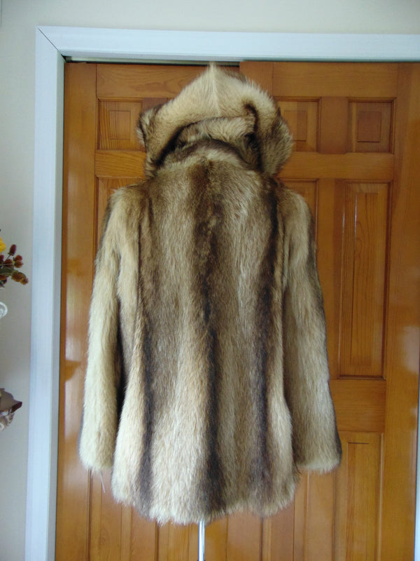 Preloved Golden Raccoon Fur Hooded Jacket: Detachable Hood