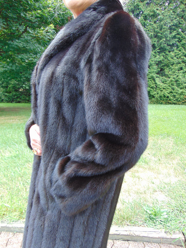 Blackglama Mink Fur Coat: Preloved Full Length Ranch Mink