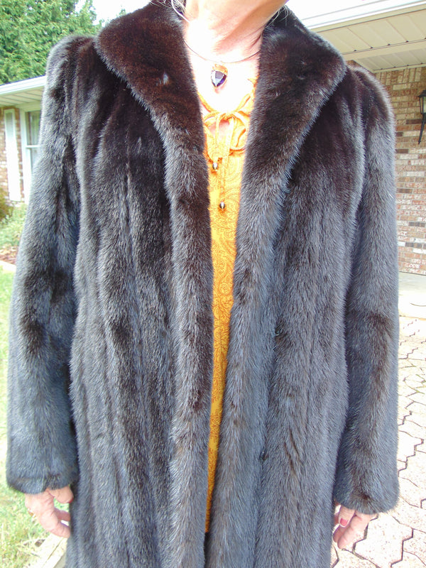 Blackglama Mink Fur Coat: Preloved Full Length Ranch Mink