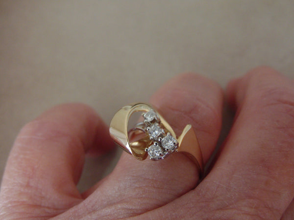 14K Yellow Gold Diamond Cluster Ring - Size 6.5