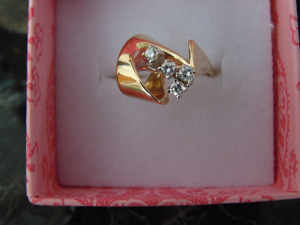 14K Yellow Gold Diamond Cluster Ring - Size 6.5