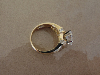 14K Yellow Gold CZ Ring: Multi Stone Solitaire, Size 7.75