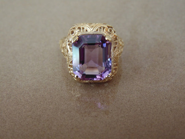10Kt Yellow Gold Synthetic Amethyst Ring: Art Deco Filigree