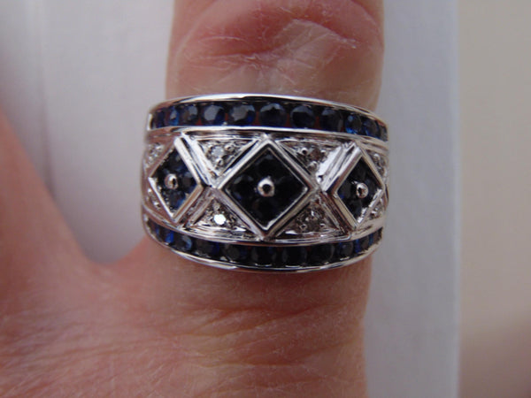 Vintage 10K White Gold Sapphire Diamond Band Ring