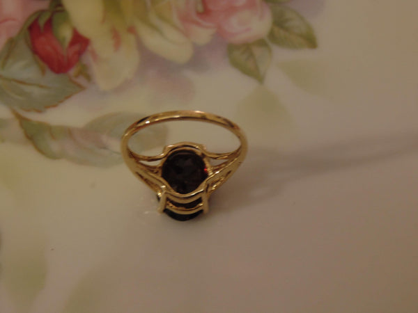 10KTYG Garnet Diamond Ring,