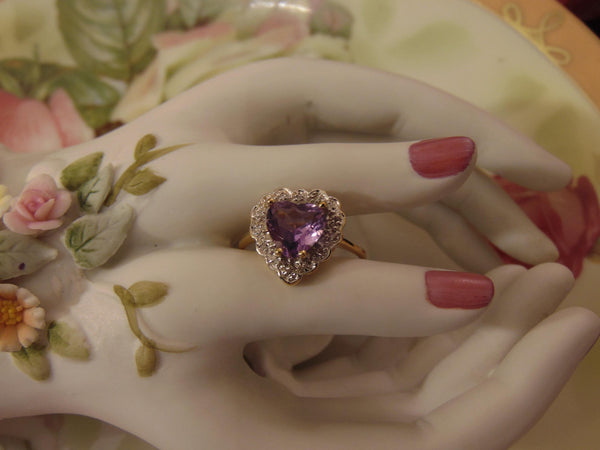 10K Yellow Gold Purple Heart Ring with Diamonds, Size 6 3/4