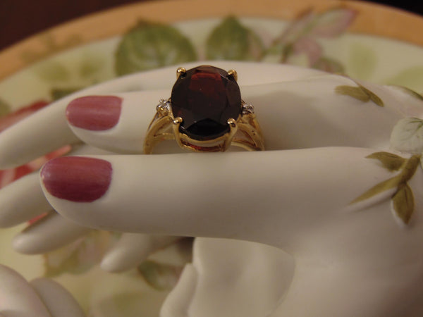 10KTYG Garnet Diamond Ring,