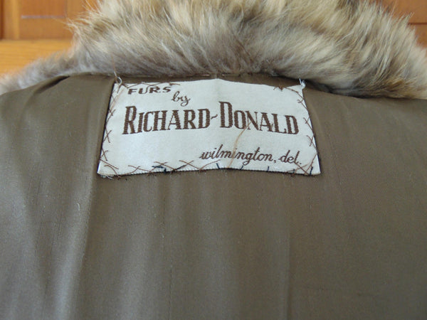 Vintage Japanese Taunki Fur Coat: Long Natural Unisex Estate Fur