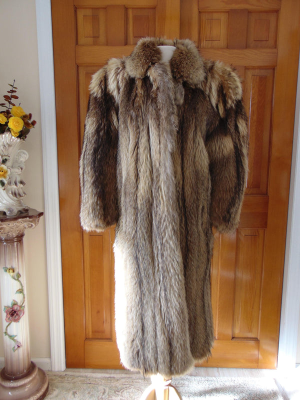 Vintage Japanese Taunki Fur Coat: Long Natural Unisex Estate Fur
