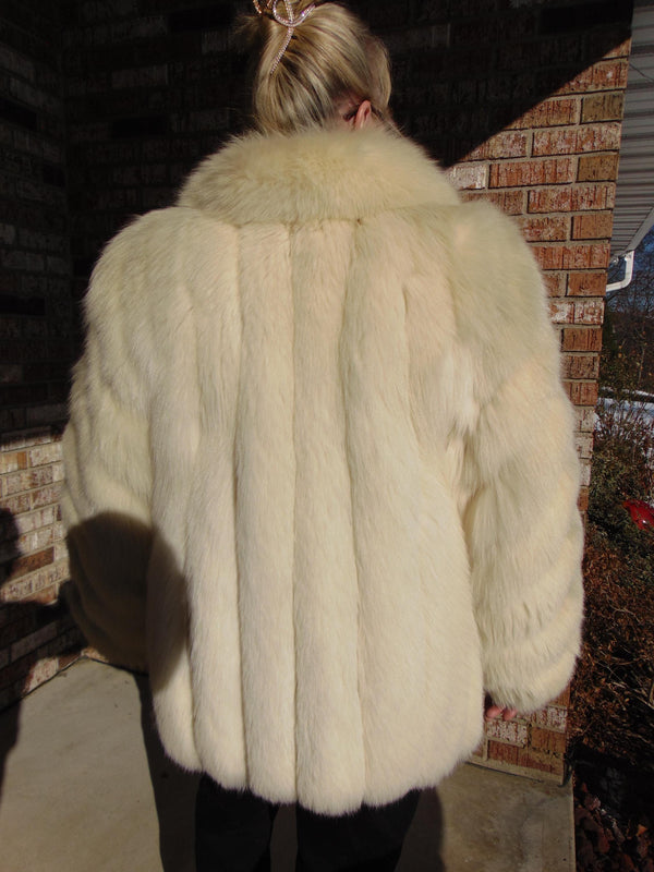 Vintage White Fox Fur Jacket: Preloved Wedding Coat (M)