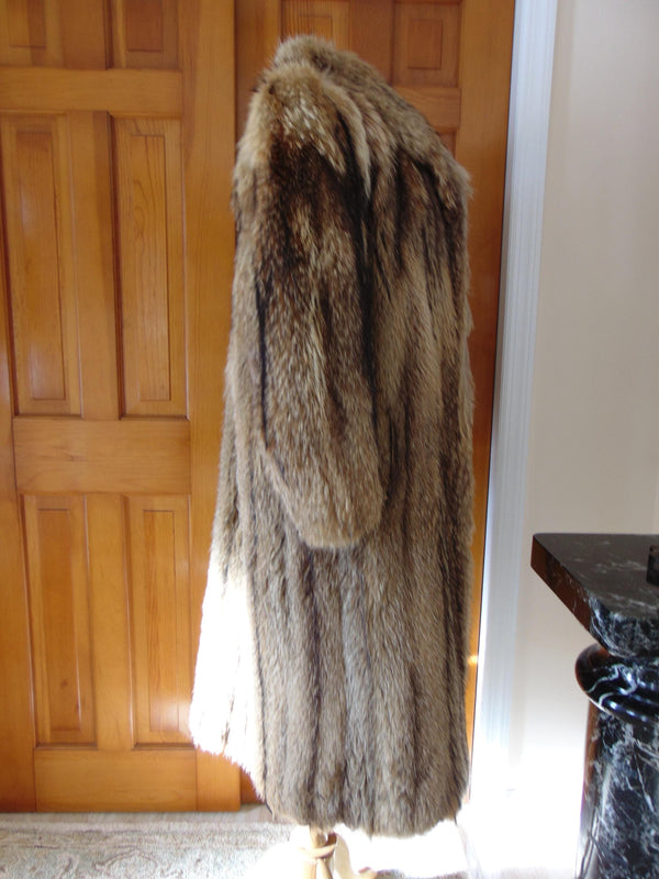 Vintage Japanese Taunki Fur Coat: Long Natural Unisex Estate Fur