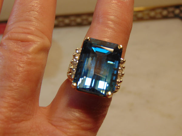 Vintage 14K Gold Blue Topaz Ring with Diamonds, Size 7.5
