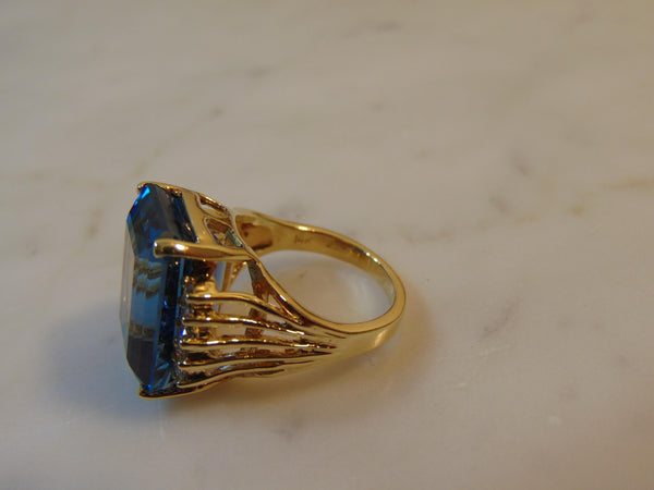 Vintage 14K Gold Blue Topaz Ring with Diamonds, Size 7.5